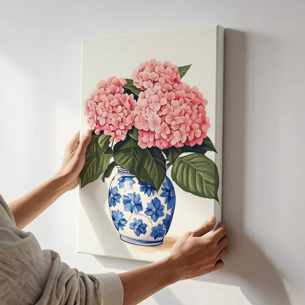 Sfeerimpressie: Roze hortensia boeket terwijl het aan de muur wordt gehangen