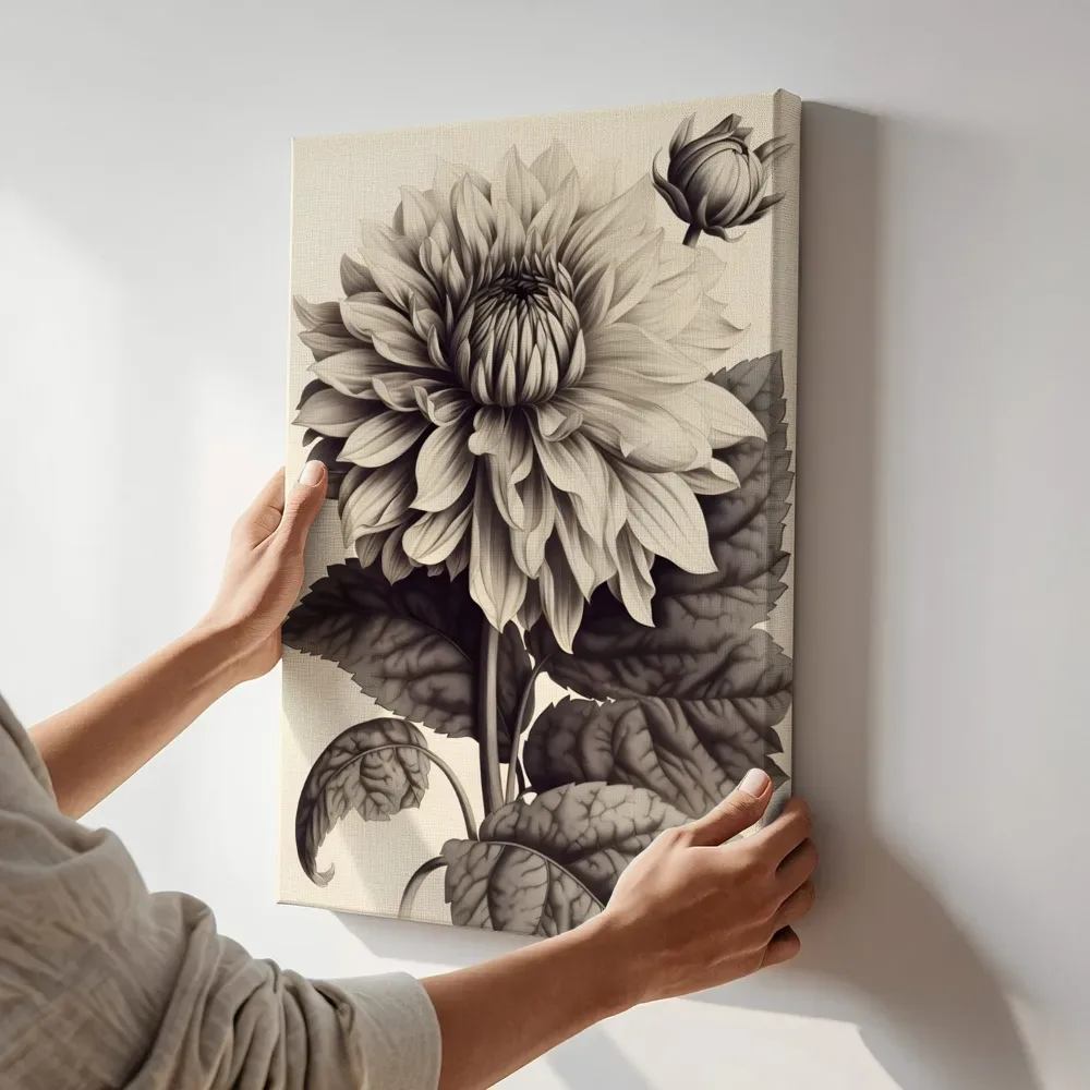 Sfeerimpressie: Sepia dahlia bloem terwijl het aan de muur wordt gehangen