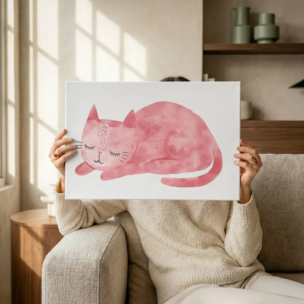 Sfeerimpressie: Slapende roze kat terwijl het omhoog wordt gehouden