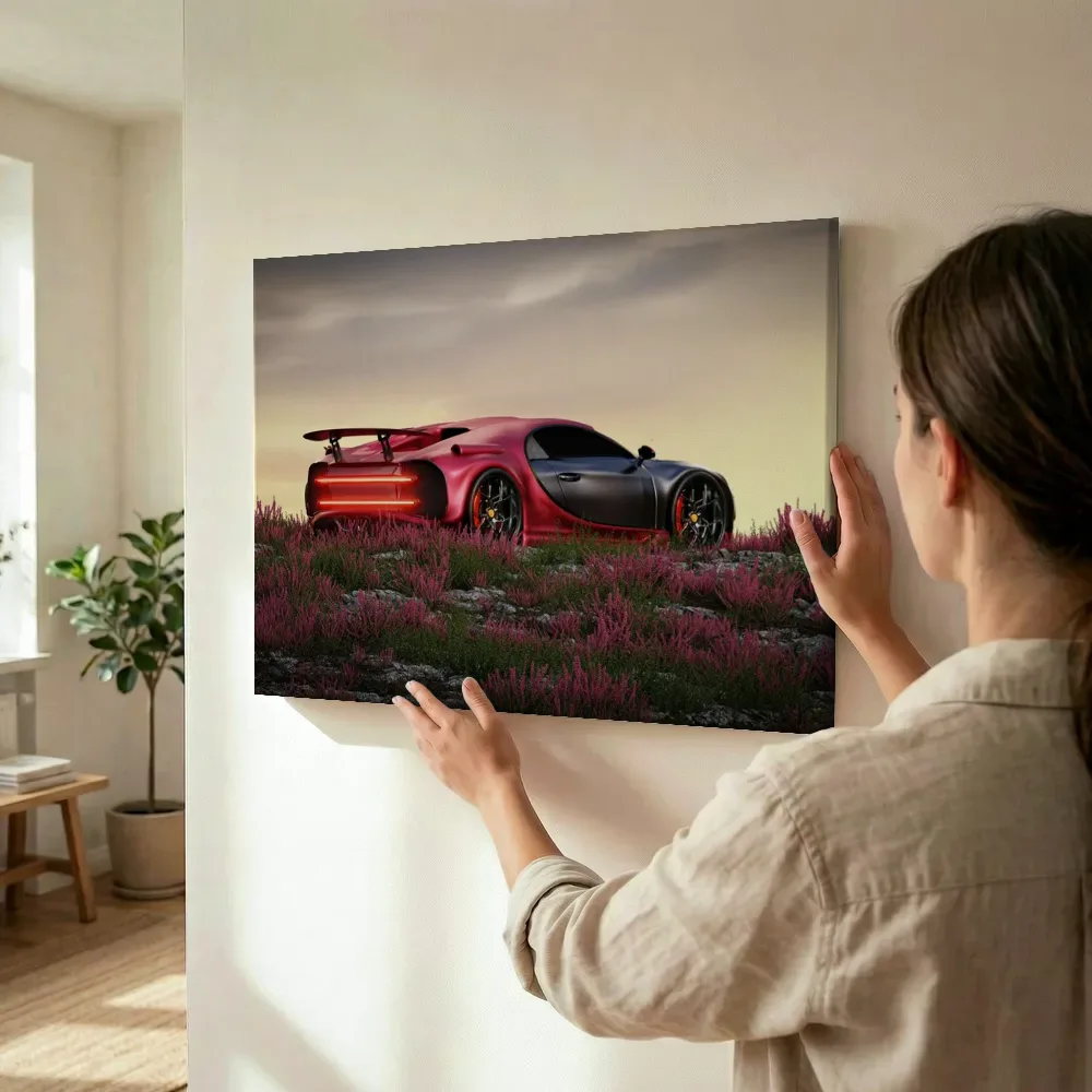 Sfeerimpressie: Sportwagen tussen bloeiende heide terwijl het wordt opgehangen