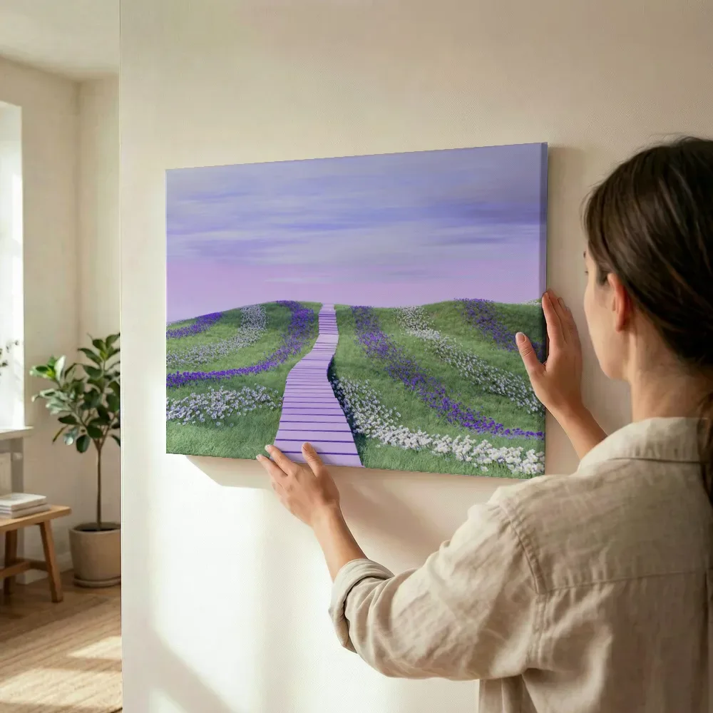 Sfeerimpressie: Sprookjesachtig pad door bloemenvelden terwijl het wordt opgehangen