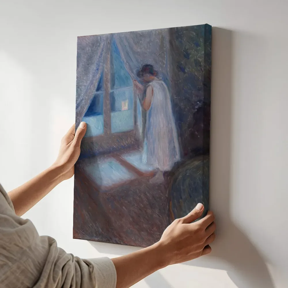 Sfeerimpressie: Meisje in nachthemd bij een blauw raam van Edvard Munch terwijl het aan de muur wordt gehangen