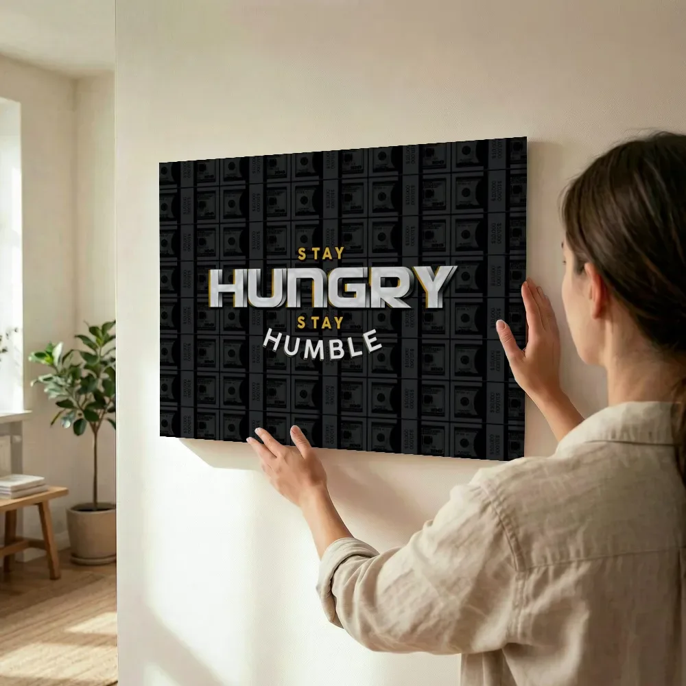 Sfeerimpressie: Stay hungry stay humble terwijl het wordt opgehangen