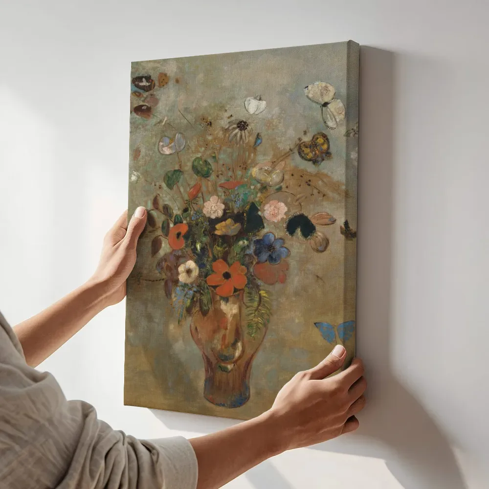 Sfeerimpressie: Stilleven met bloemen van Odilon Redon terwijl het aan de muur wordt gehangen