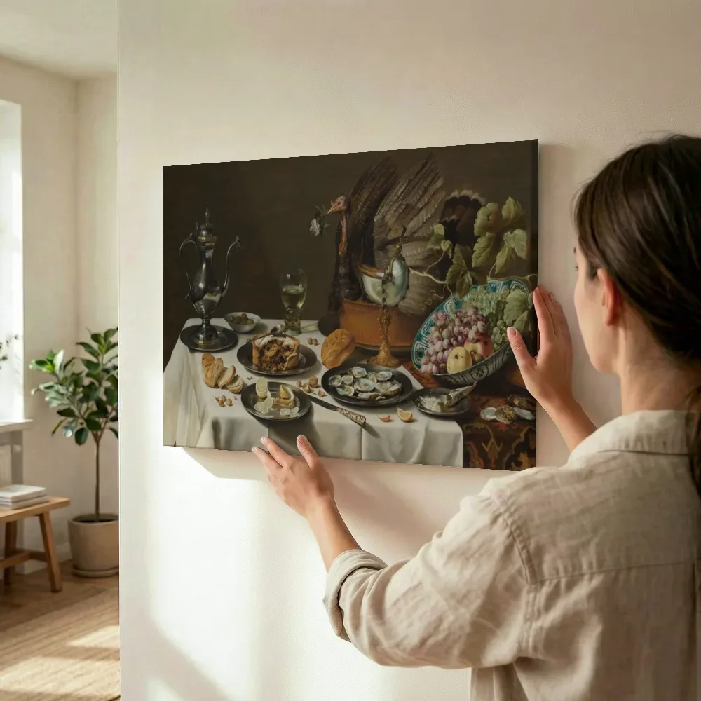 Sfeerimpressie: Stilleven met kalkoenpastei van Pieter Claesz terwijl het wordt opgehangen