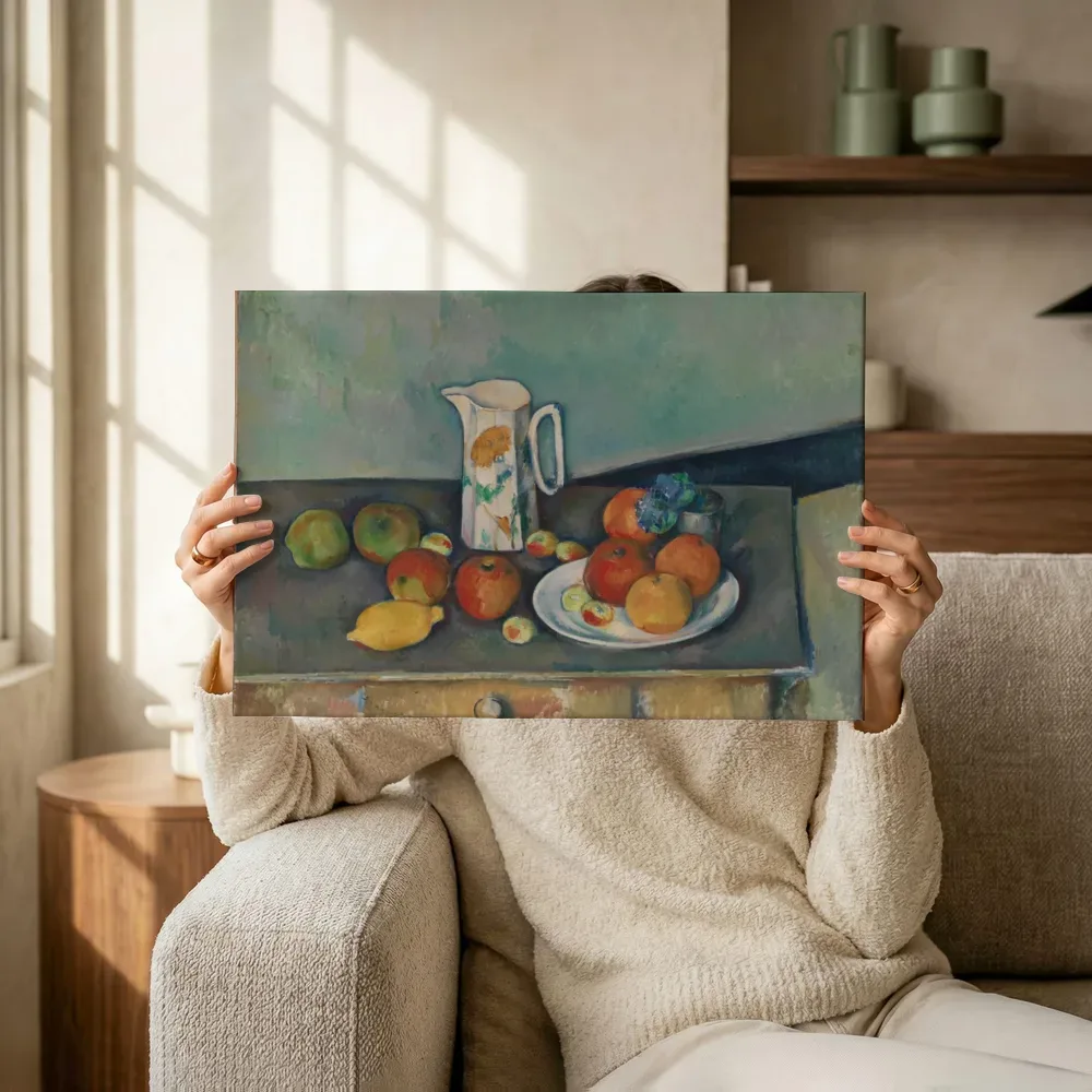 Sfeerimpressie: Stilleven van Paul Cézanne terwijl het omhoog wordt gehouden