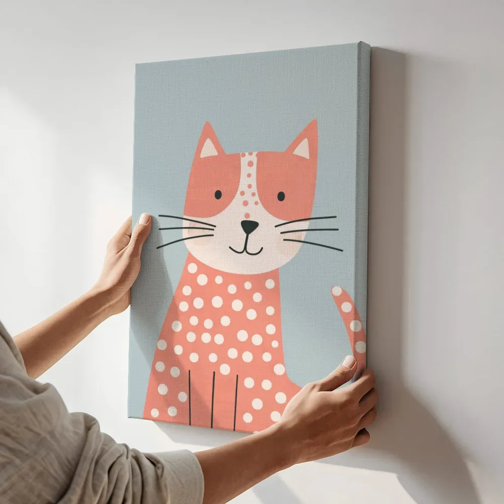 Sfeerimpressie: Stippen kat terwijl het aan de muur wordt gehangen