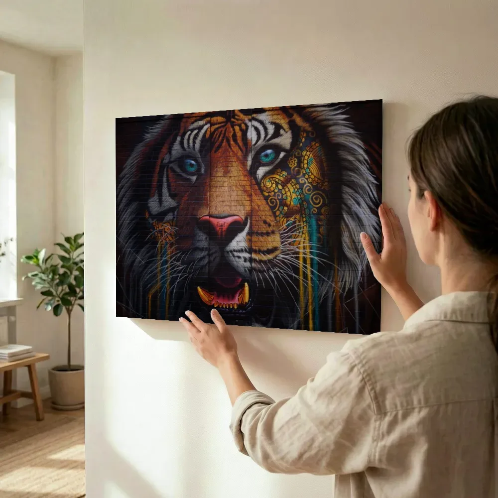 Sfeerimpressie: Street art tijger mural terwijl het wordt opgehangen