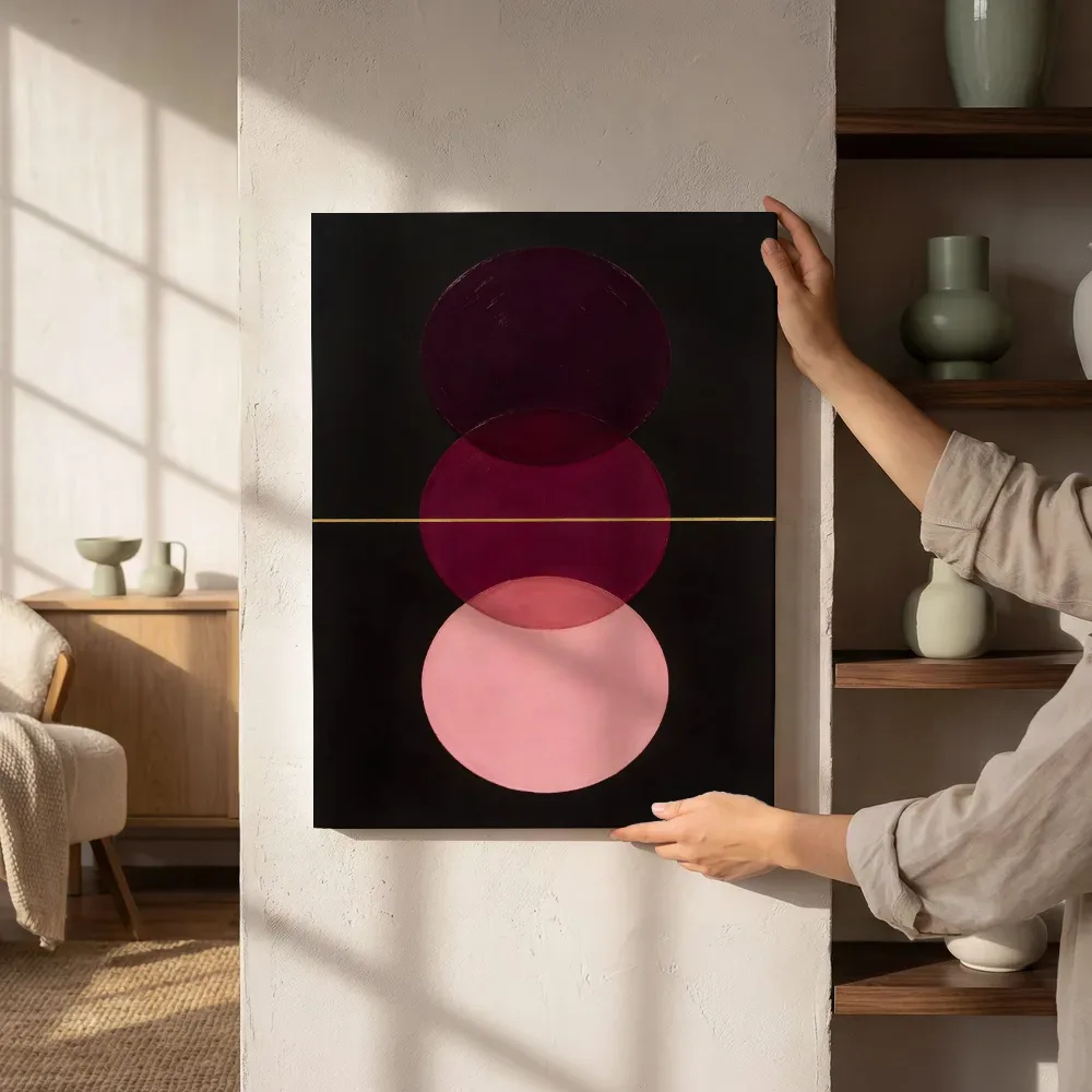 Sfeerimpressie: Transparante vlakken Organic Geometry in magenta 3 naast de kast