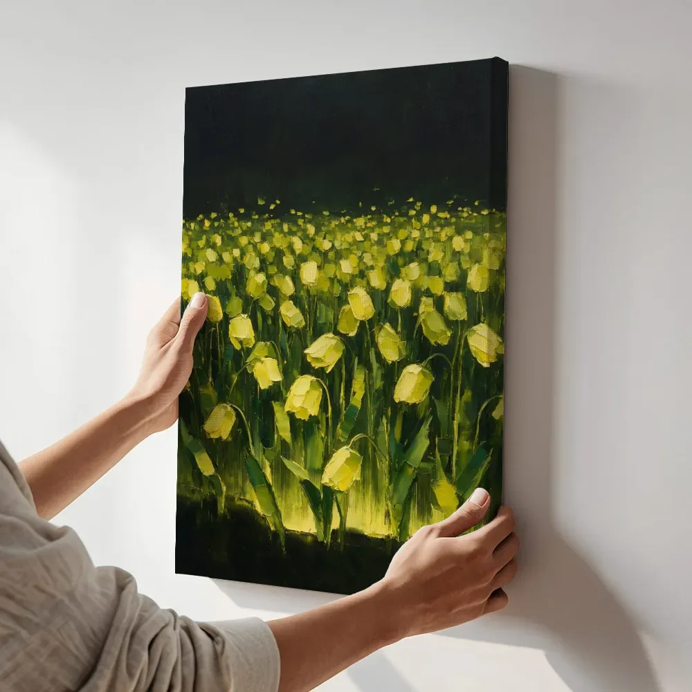 Sfeerimpressie: Tulp in het landschap in citroen terwijl het aan de muur wordt gehangen