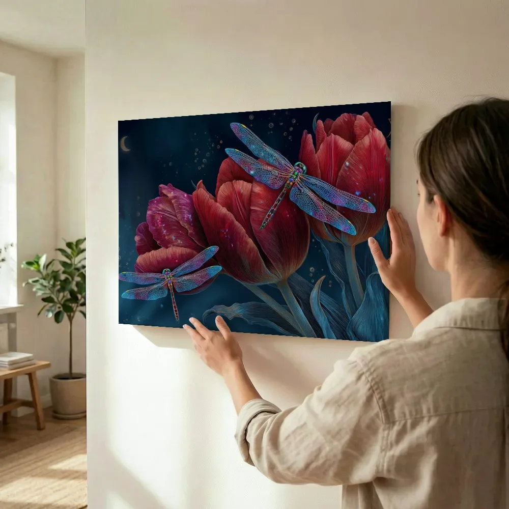 Sfeerimpressie: Tulpen onder de maansikkel terwijl het omhoog wordt gehouden