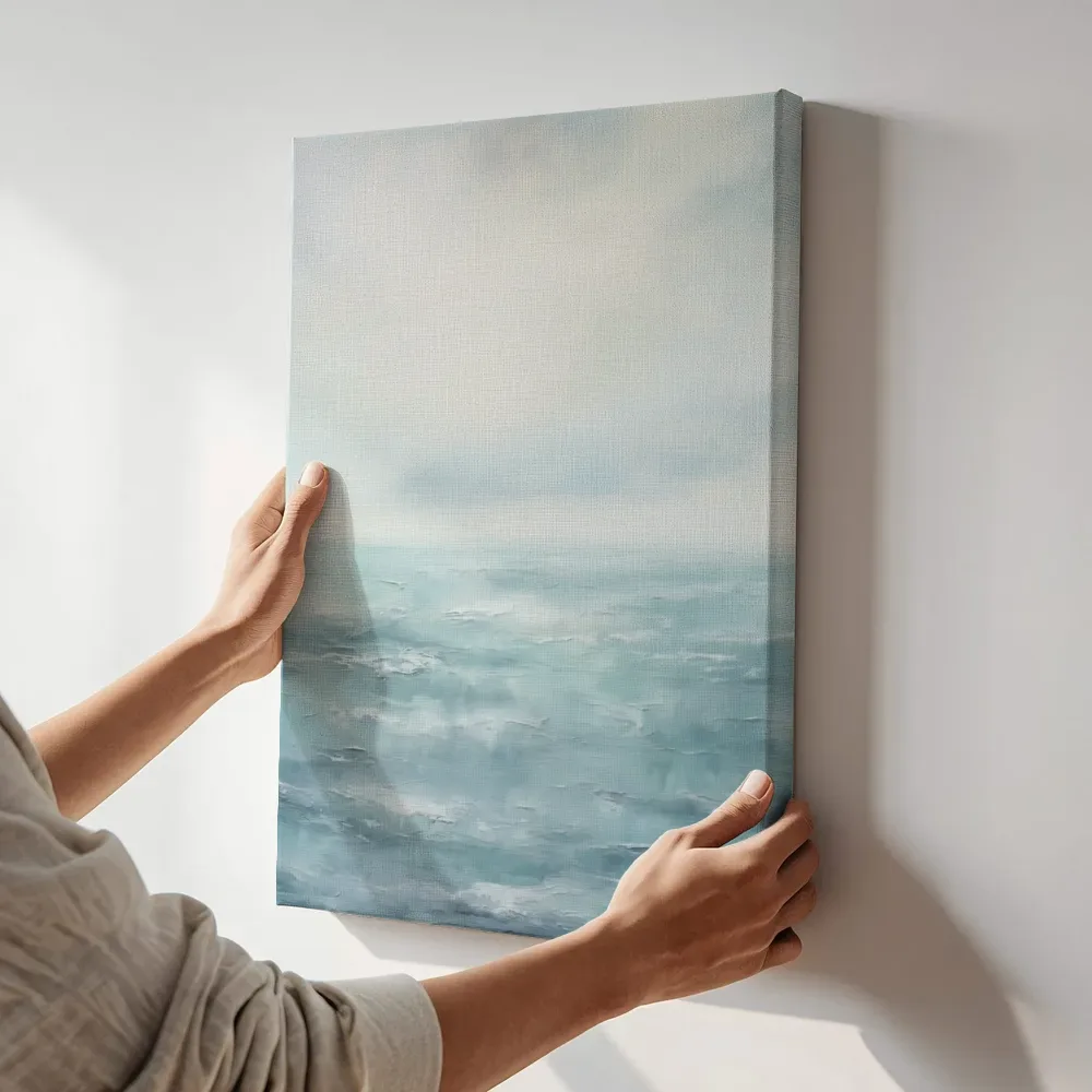 Sfeerimpressie: Turquoise golven op open zee terwijl het aan de muur wordt gehangen