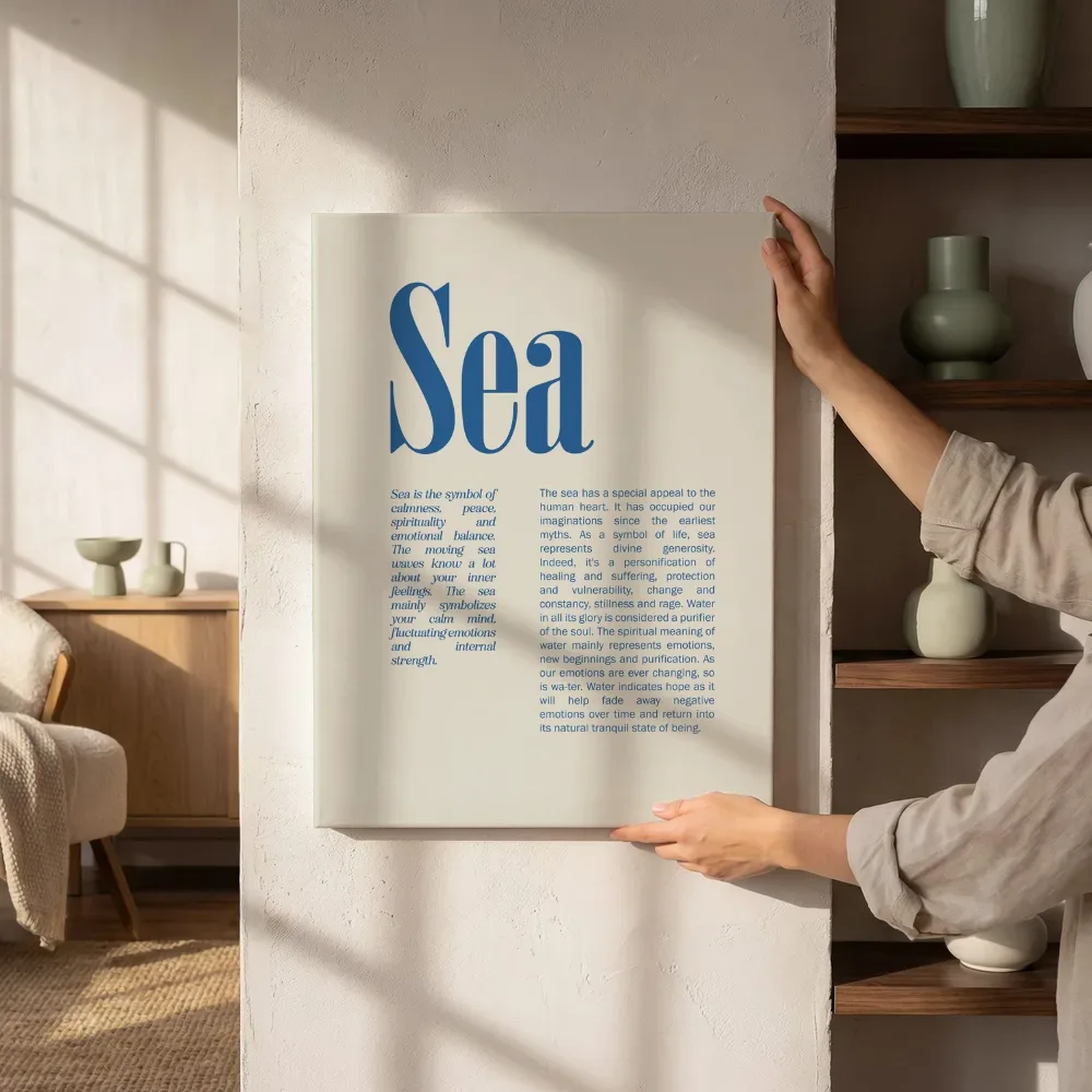 Sfeerimpressie: Sea typografie poster naast de kast
