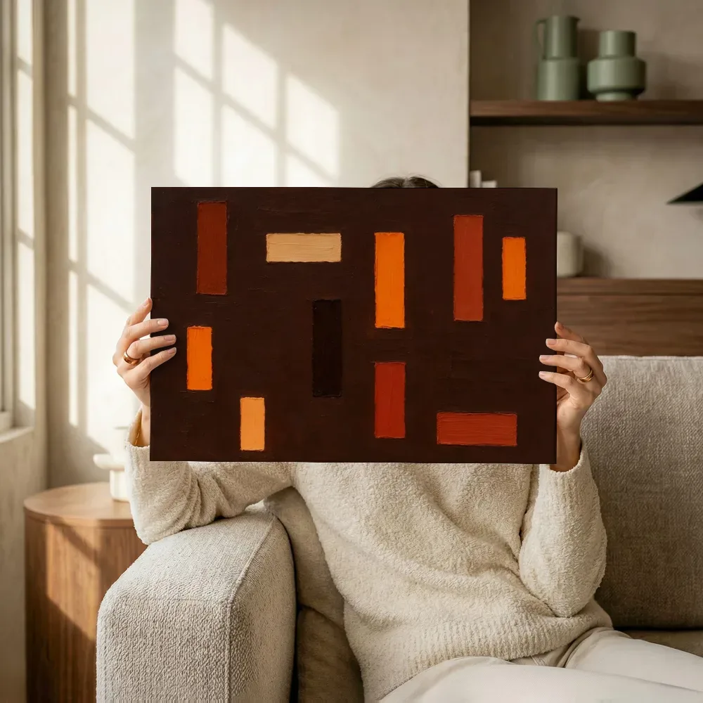 Sfeerimpressie: Verspreide blokken paletmes, terracotta terwijl het omhoog wordt gehouden