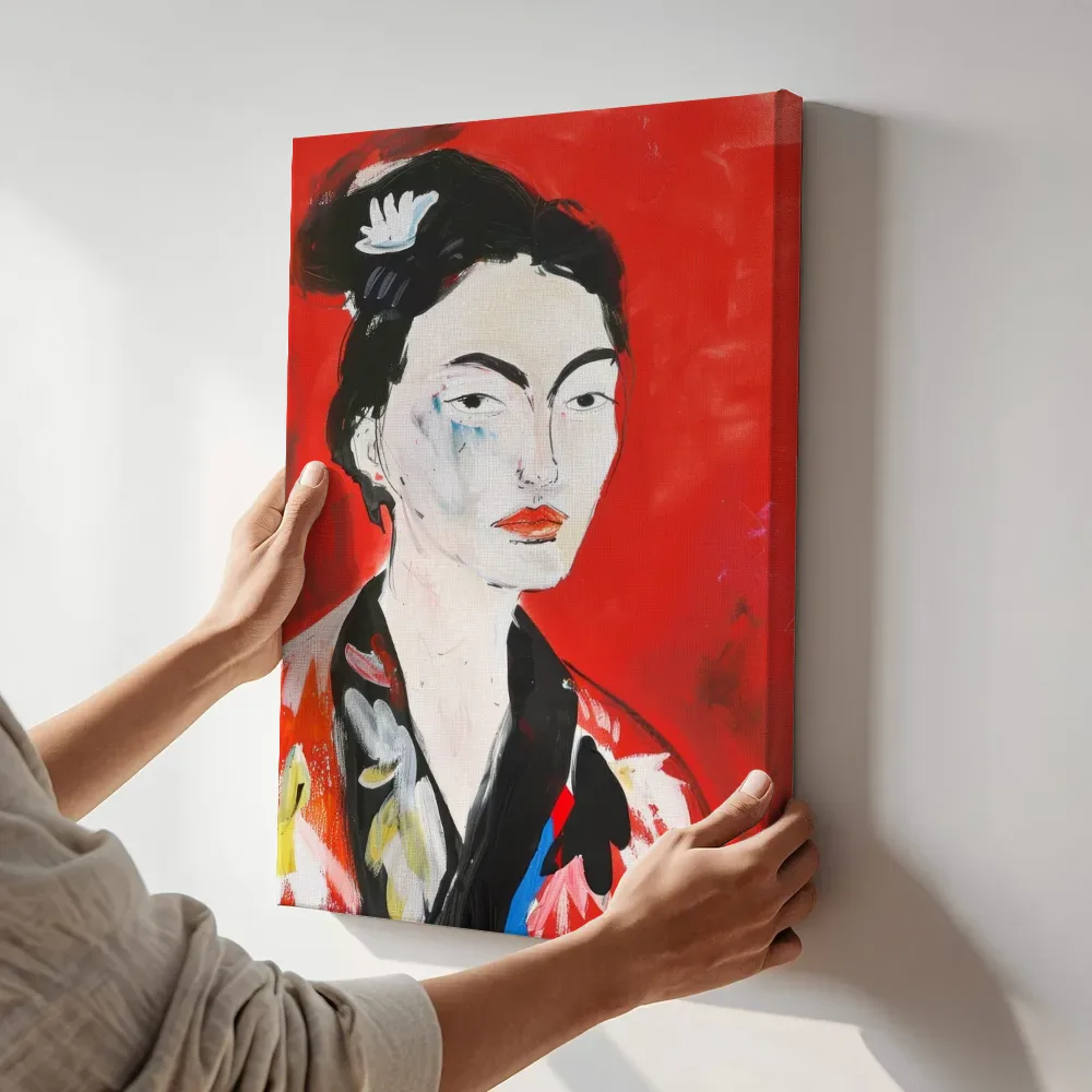Sfeerimpressie: Vrouw in rode kimono met bloem in het haar terwijl het aan de muur wordt gehangen