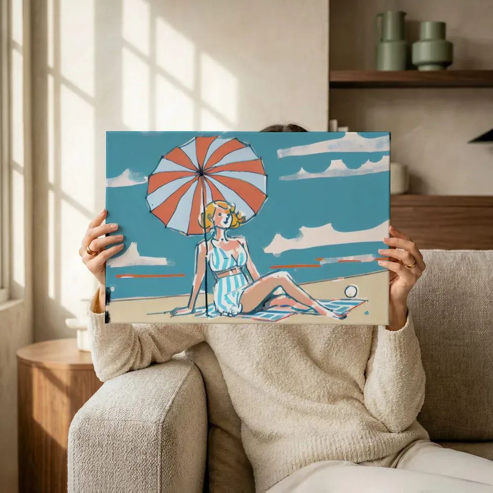 Sfeerimpressie: Vrouw onder gestreepte parasol terwijl het omhoog wordt gehouden