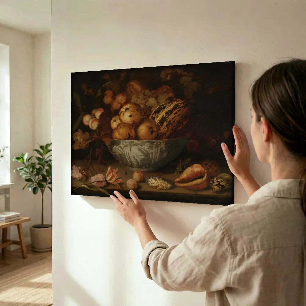 Sfeerimpressie: Vruchtenstilleven van Balthasar van der Ast terwijl het wordt opgehangen