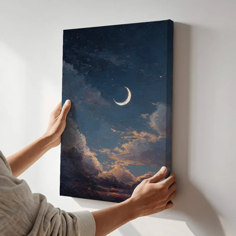Sfeerimpressie: Wassende maan met sterren terwijl het aan de muur wordt gehangen