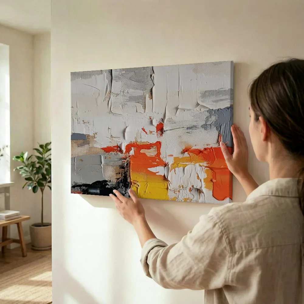 Sfeerimpressie: Wit met rood en oranje in reliëf terwijl het omhoog wordt gehouden