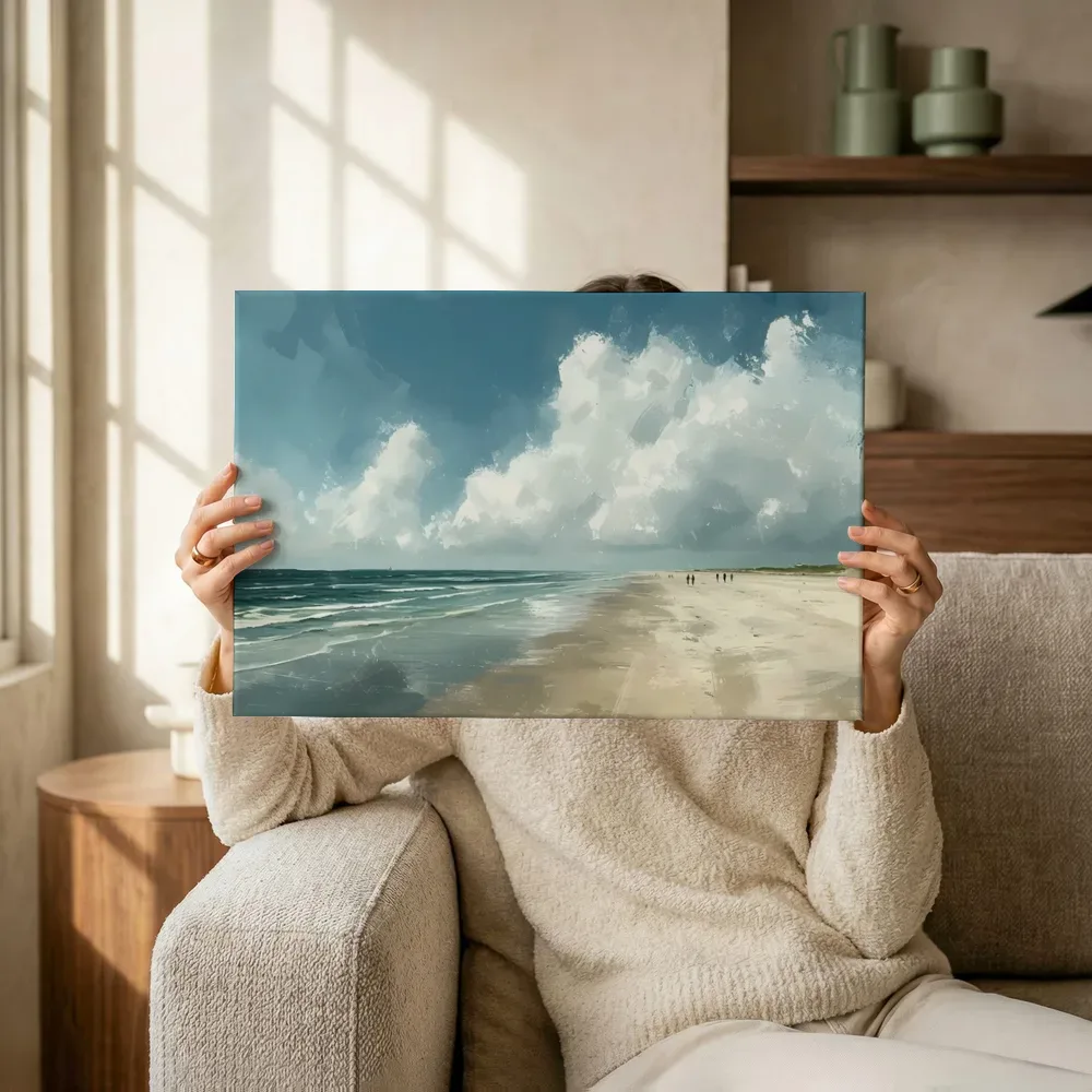 Sfeerimpressie: Wolkenlucht boven strand terwijl het omhoog wordt gehouden