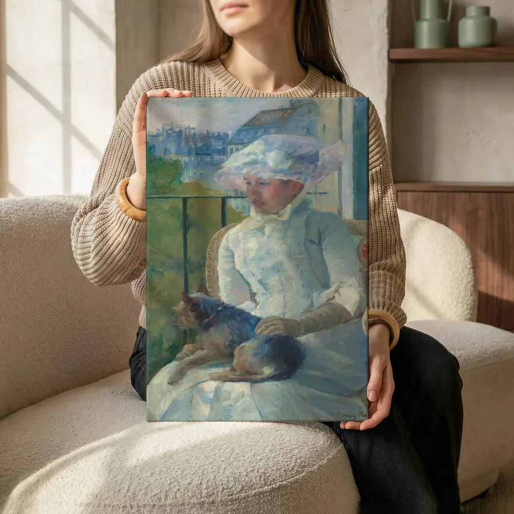 Sfeerimpressie: Jong meisje bij een raam van Mary Cassatt terwijl het zittend wordt getoond