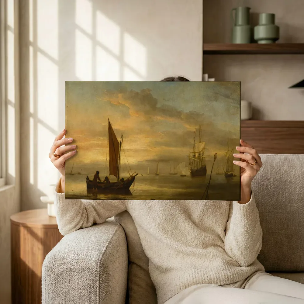 Sfeerimpressie: Zonsondergang op zee van Willem van de Velde de Jonge en atelier terwijl het omhoog wordt gehouden