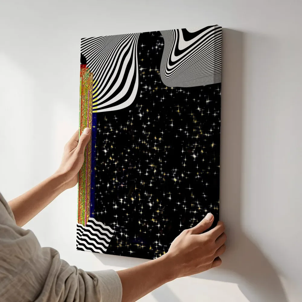Sfeerimpressie: Abstracte sterrenhemel collage terwijl het aan de muur wordt gehangen
