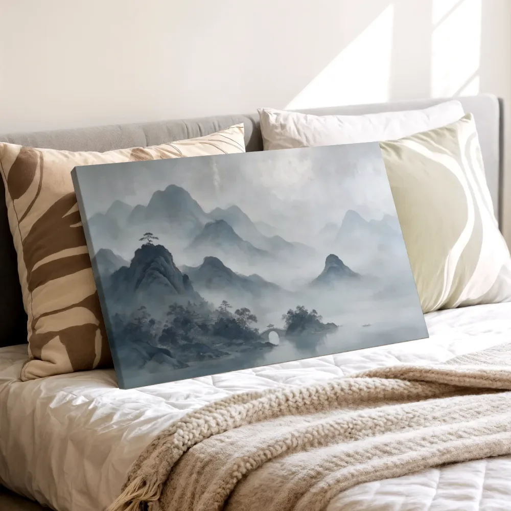 Berglandschap in diep verweerd zilver, canvas schilderij uit de collectie aquarel