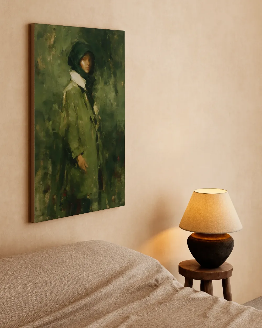 Vrouw half opgelost in olijfgroen, canvas schilderij uit de collectie groen