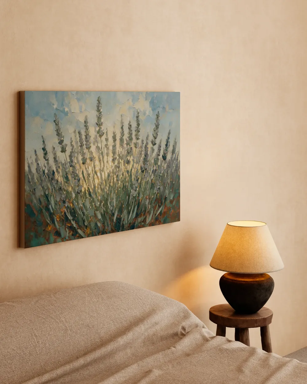 Lavendel tegen de lucht in saliegrijs, canvas schilderij uit de collectie japandi