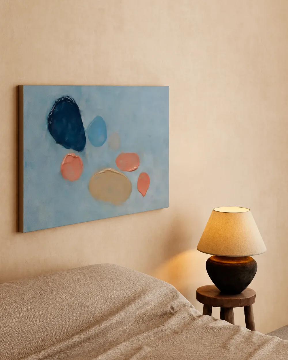 Abstracte compositie in organische vormen en drijvend, lichtblauw met zeegroen, canvas schilderij uit de collectie lichtblauw