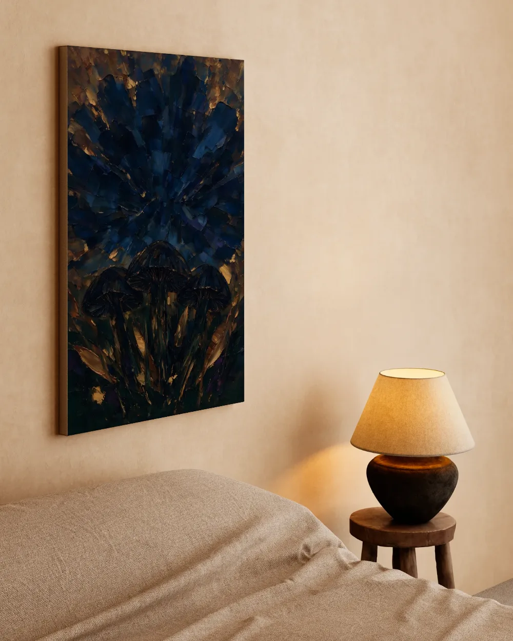 Paddenstoel van dichtbij in inktblauw, canvas schilderij uit de collectie paddenstoel