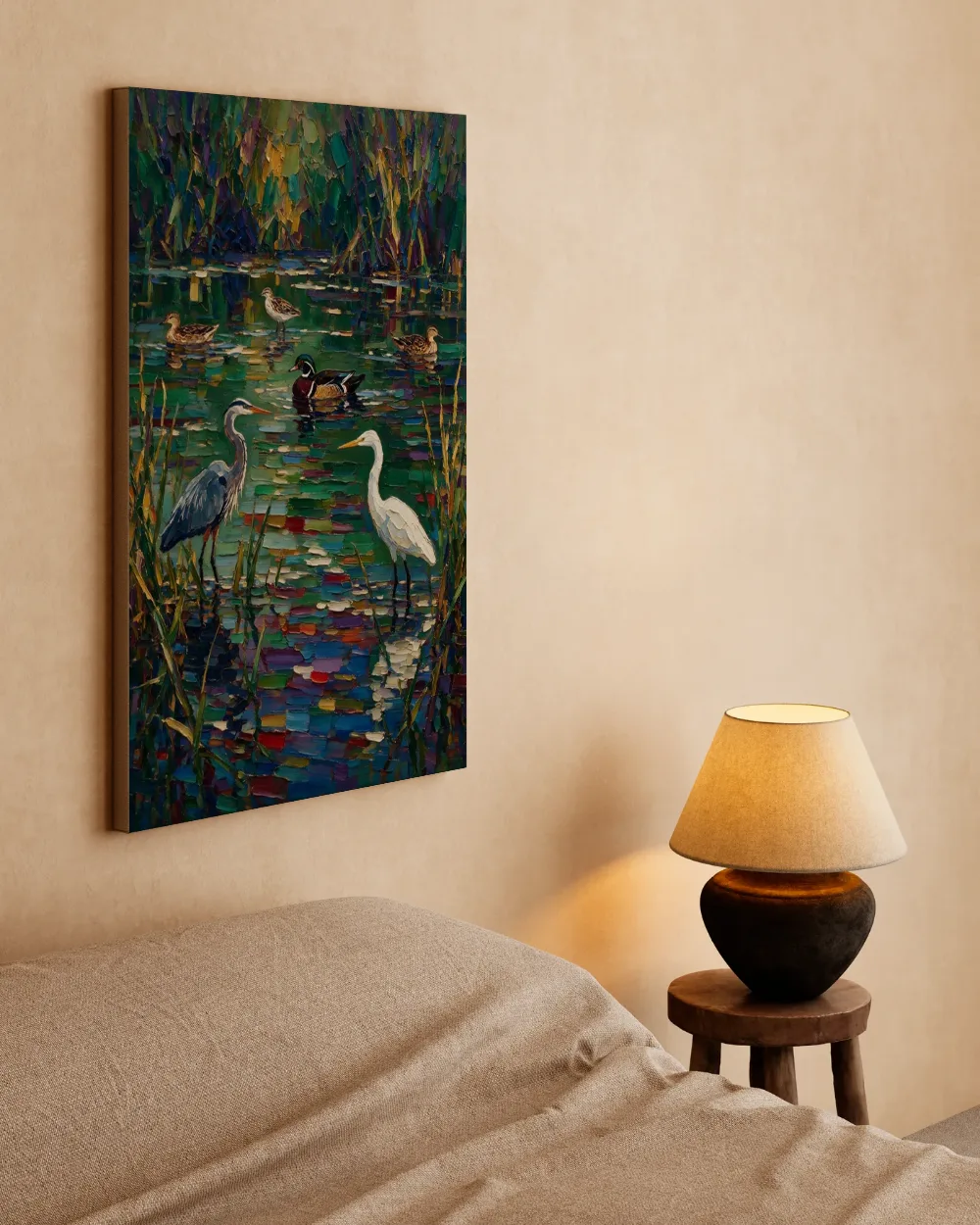 Dieren samen aan de waterkant in bruin, canvas schilderij uit de collectie water